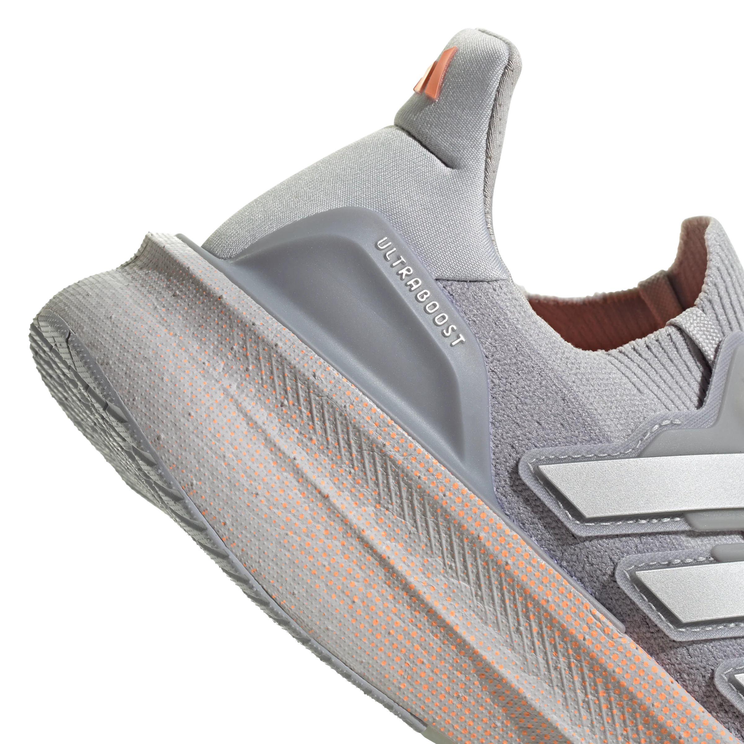 נעלי ריצה מקצועיות ULTRABOOST 5 - נשים - Image 5